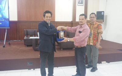 Tren Teknologi Masa Depan: UNIMMA Hadirkan Profesor UTeM Bahas Inovasi AI dan IoT untuk Kesehatan